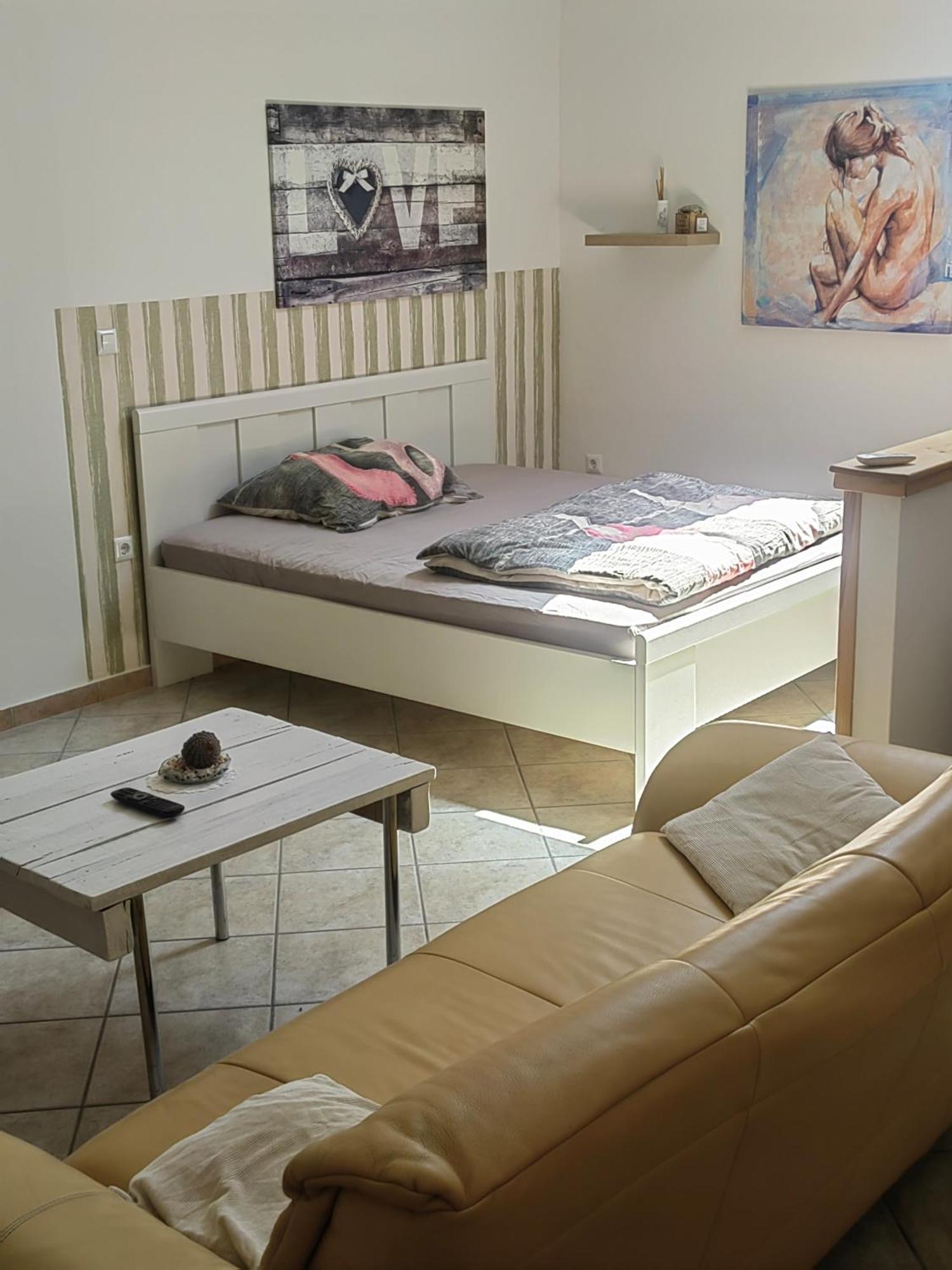 Wow Sleeping Bed & Breakfast Miklavž na Dravskem Polju Екстериор снимка